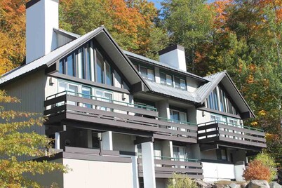 5 bedroom Townhouse: Incredible Views of Loon Mtn.