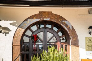 Entrada al alojamiento