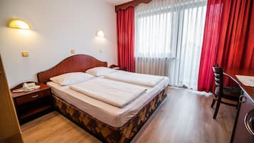 Zimmer (Family room with balcony) | 14 Schlafzimmer, Minibar, kostenloses WLAN, Bettwäsche