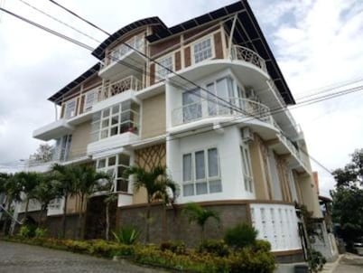 Omah Anin Guesthouse