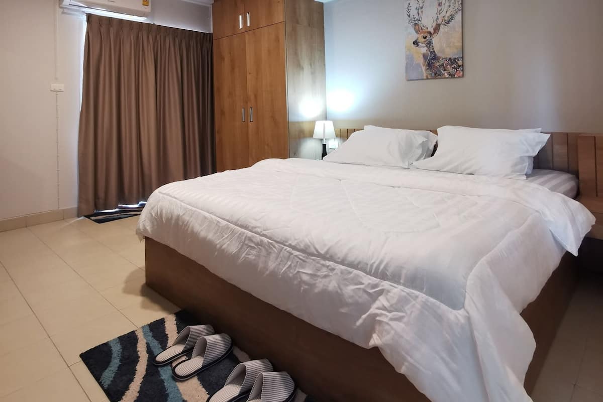 Standard Double Room | Ruang kerja komputer riba, Wi-fi percuma, cadar katil