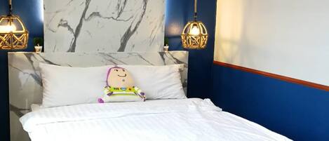 Laptop workspace, free WiFi, bed sheets