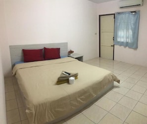 Standard Double Room | Free WiFi