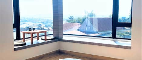 5 Schlafzimmer, Minibar, Schreibtisch, kostenloses WLAN