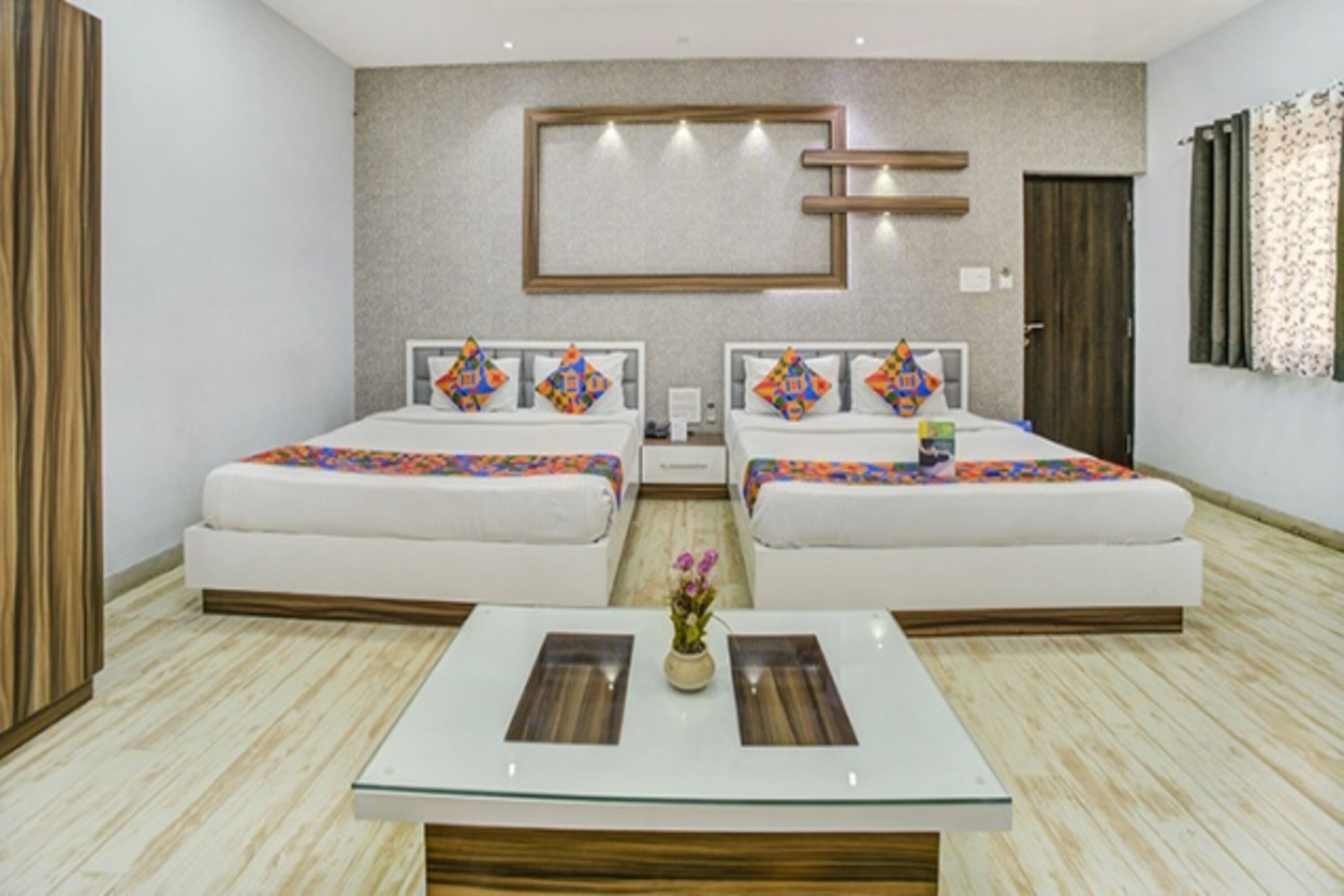 family suite | desk, free wifi