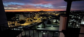 Light, airy and peaceful, top floor apartment with stunning views