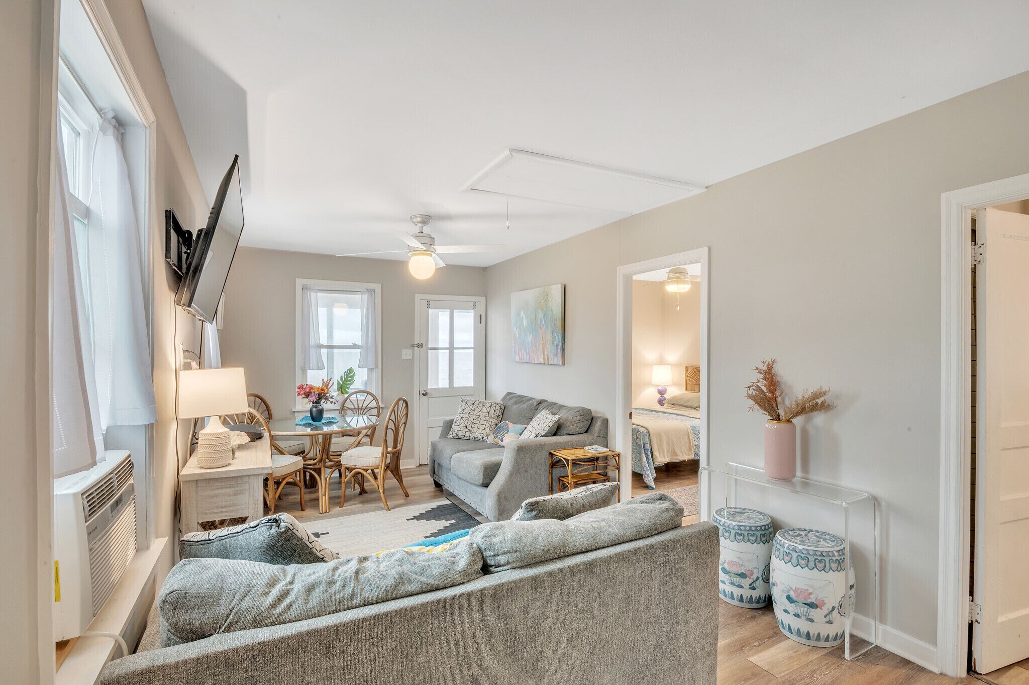 TV connectée, jeux vidéo, livres