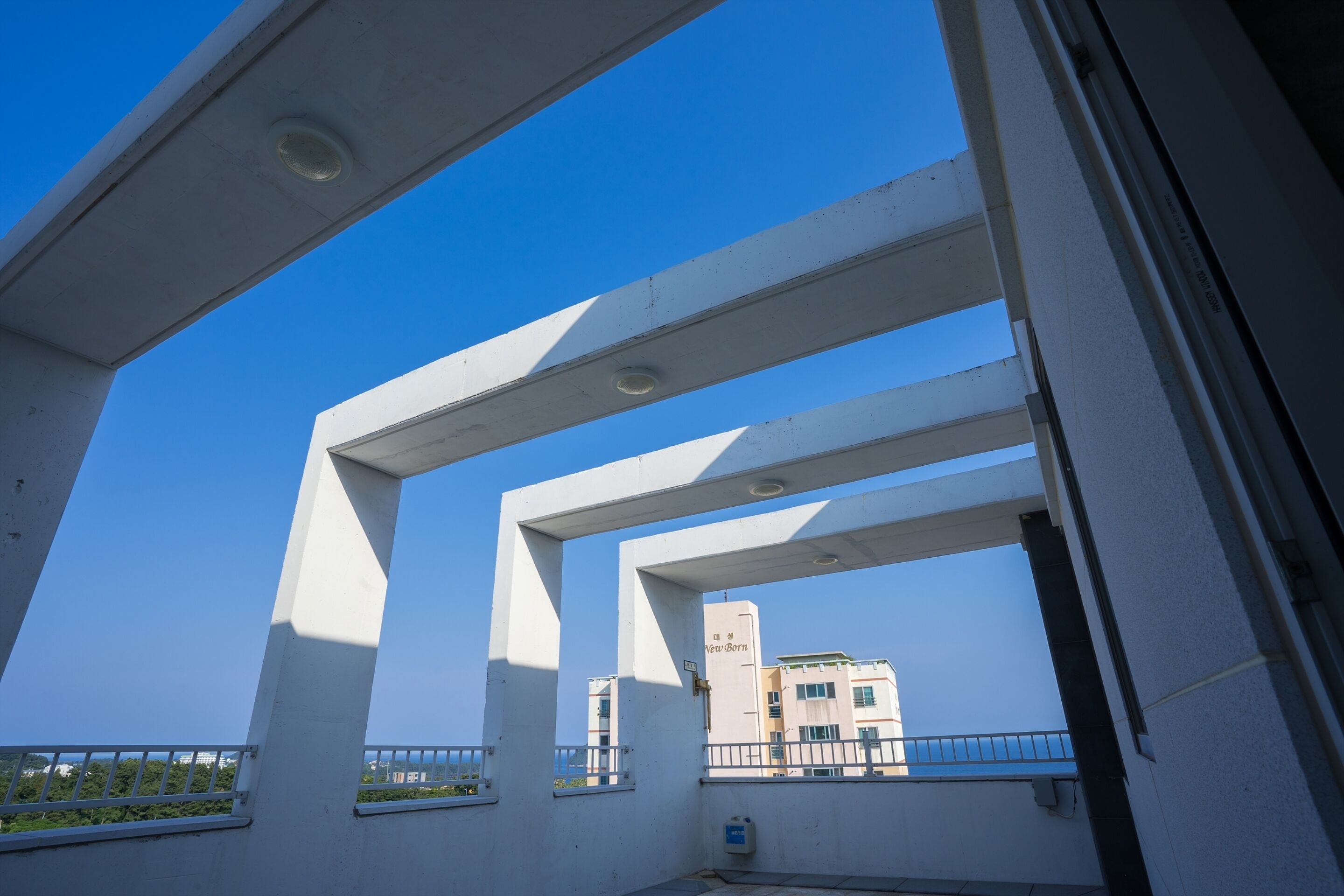 family suite terrace ocean view | premium bedding, down duvets, blackout curtains, soundproofing