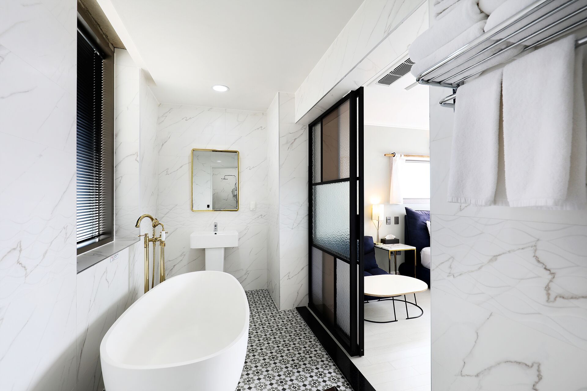 family suite terrace ocean view | bathroom | free toiletries, hair dryer, slippers, towels