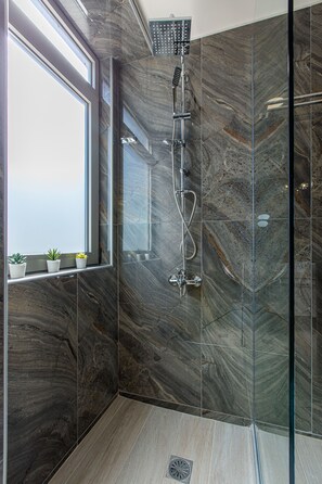 Deluxe Apartment | Bathroom | Hair dryer, towels, soap, shampoo - Kismet Apt - Retreat to a Stylish home (Chania)