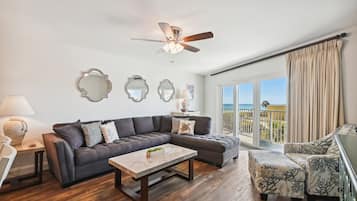 Condo, 2 Bedrooms | Interior