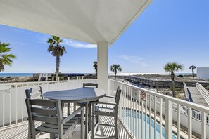 Condo, 3 Bedrooms | Property grounds