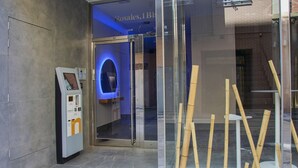 Property entrance - Aparthotel  Essenzia de Castilla (Aranda de Duero)