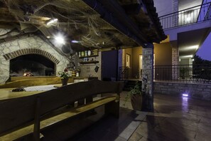 BBQ/picnic Area - Villa Barbarossa (Kastela)