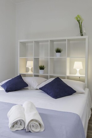 Villa, Private Pool | 5 bedrooms, desk, laptop workspace, iron/ironing board - Villa Barbarossa (Kastela)
