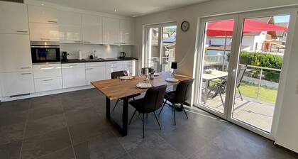 Vis-Ahr-Vis Country Apartment 6