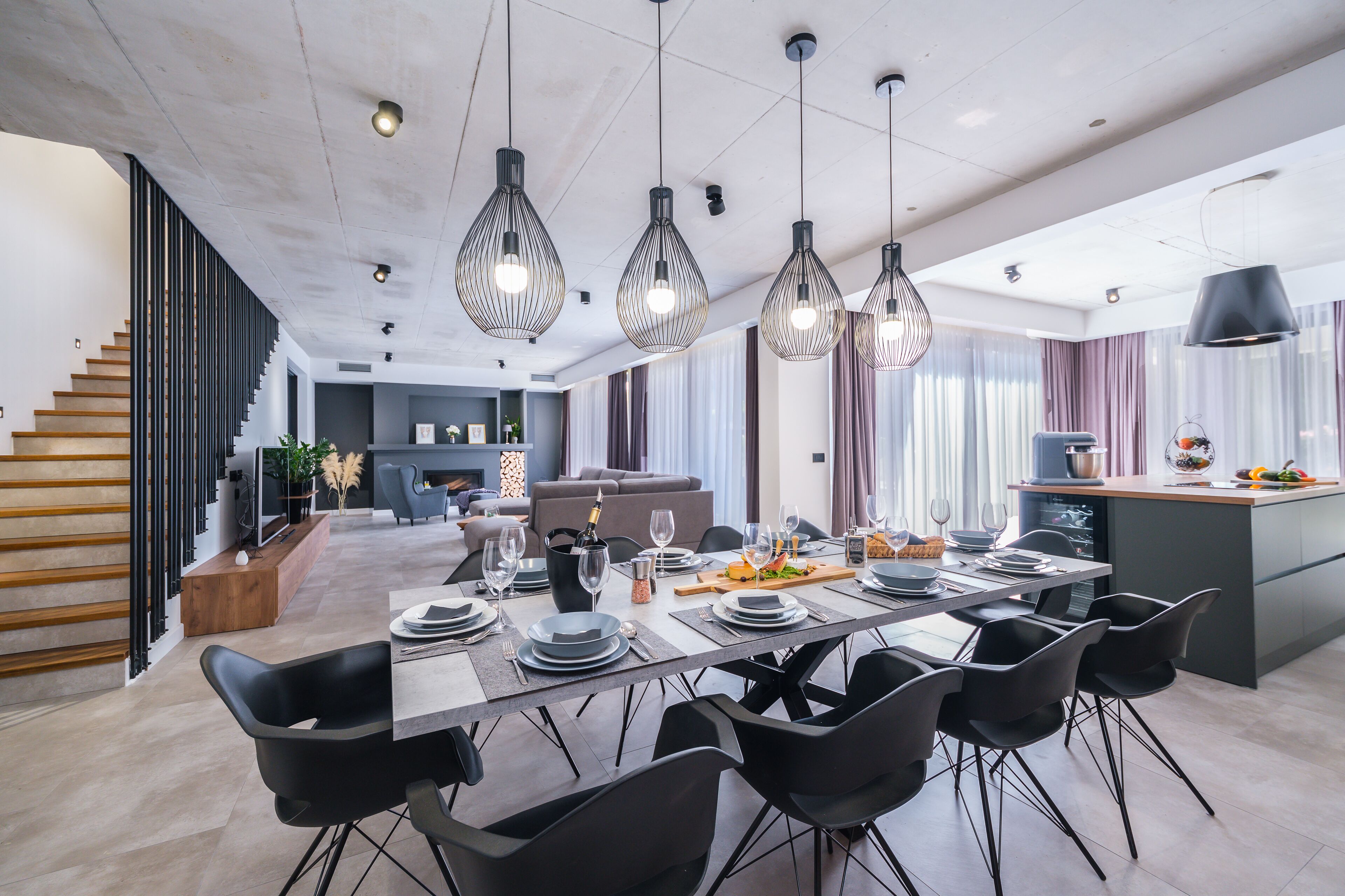 Villa | In-room dining