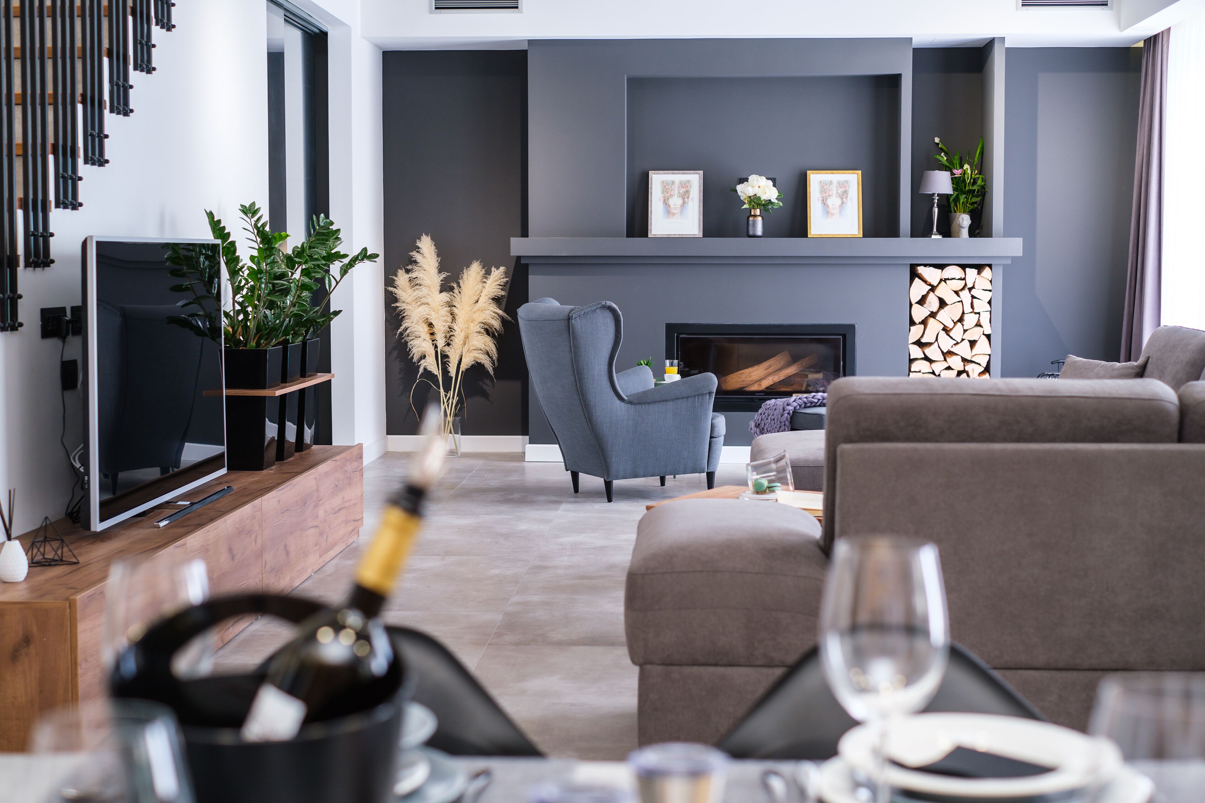 Villa | Living area | Flat-screen TV