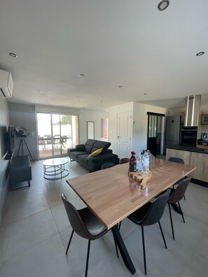 تناول الطعام