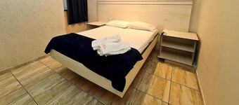 Hotel Supreme