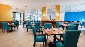 Breakfast, lunch and dinner served - Vue Palace, ARTOTEL Curated (Bandung)