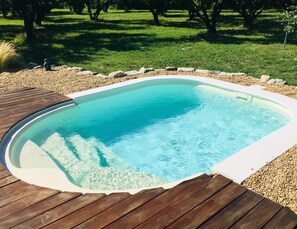 Piscine extérieure (ouverte en saison)