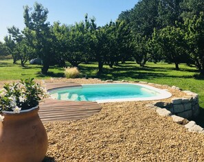 Piscine extérieure (ouverte en saison)