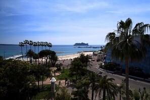 Beach - 7 Croisette - Luxury Apartment 701 (Cannes)