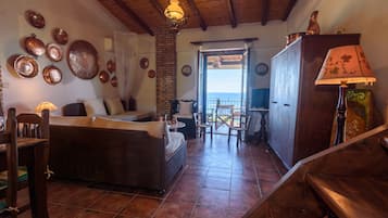 Apartment | Living area | TV