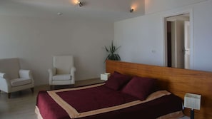 Suite Lune de Miel, bain à remous, vue mer
