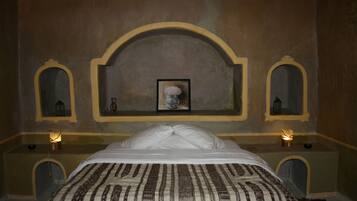 Free cots/infant beds, free WiFi, bed sheets