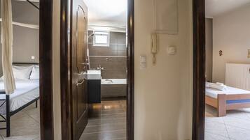 2 bedrooms, iron/ironing board, travel crib, free WiFi