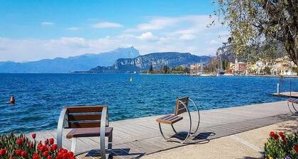 Dimora Miralago - with panoramic view of the lake