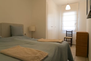2 chambres, fer et planche Ă repasser, accĂšs Internet, draps fournis