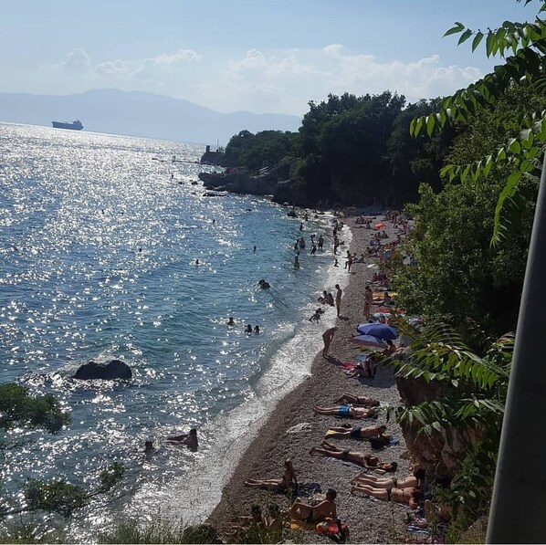 On the beach, sun-loungers - Beachfront Luxury Apartment , salty water heated pool (Paveki)