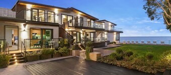 SA Beach Suite #3 by Stay Awhile Villas