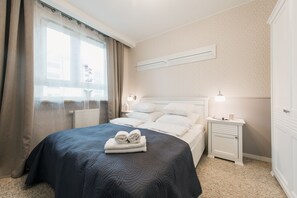 1 bedroom, iron/ironing board, free WiFi, bed sheets - P&O Apartments Cybernetyki 6 (Warsaw)