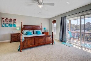 4 chambres, bureau, fer et planche à repasser, lit parapluie