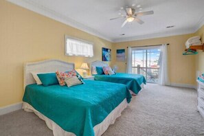 4 bedrooms, desk, iron/ironing board, travel crib - Seas The Day - private pool, 1 block from Ocean! (Murrells Inlet)