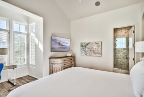 5 bedrooms, iron/ironing board, free WiFi, bed sheets