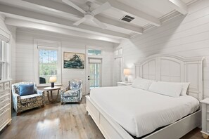 4 bedrooms, free WiFi, bed sheets - LSV! Private Pool! 5 Adult Bikes! Firepit! (Santa Rosa Beach)