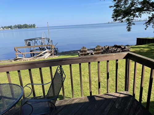 Fair Haven 3BR Bay Front Family Cottage 