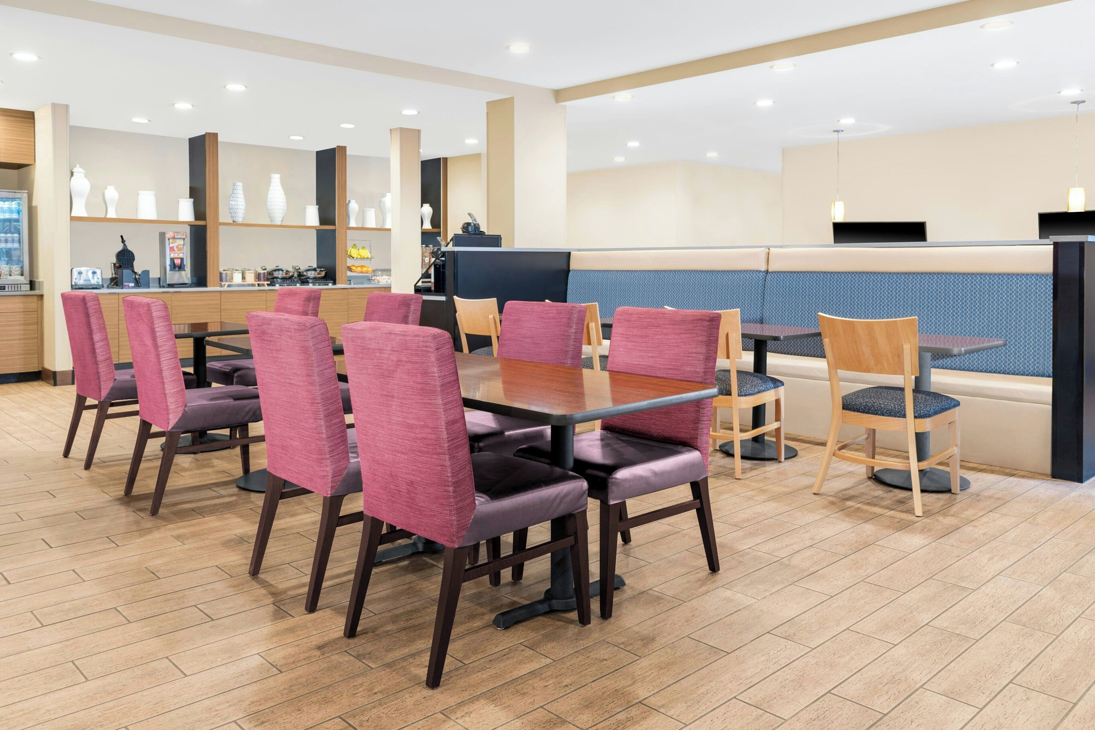 Free daily continental breakfast 