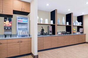 Desayuno continental incluido todos los días 