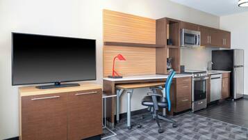Suite, 1 Bedroom | Free WiFi, bed sheets