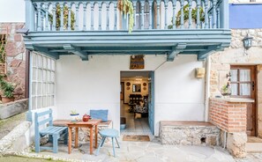 Outdoor dining - Cozy cottage in Cabrales 10 minutes from the Bulnes funicular (Cabrales)