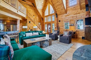 Smart TV, ping pong, stereo