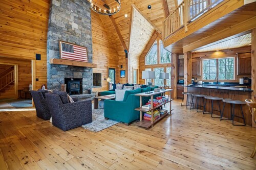 Spectacular opportunity to enjoy the finest property in Killington Summit