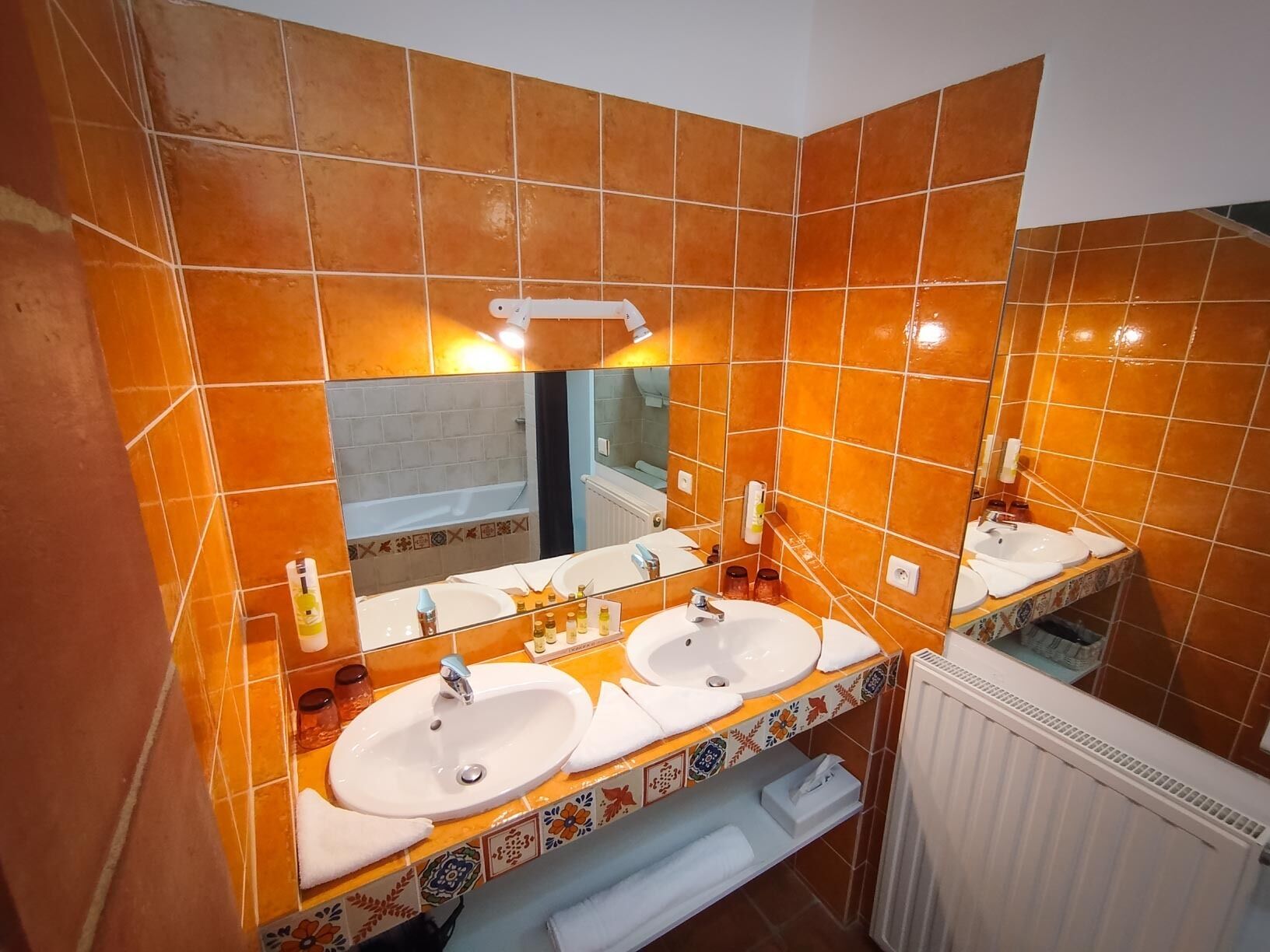 Photo - Le Mas de Gleyzes - Charme Authentique & Détente avec Piscine