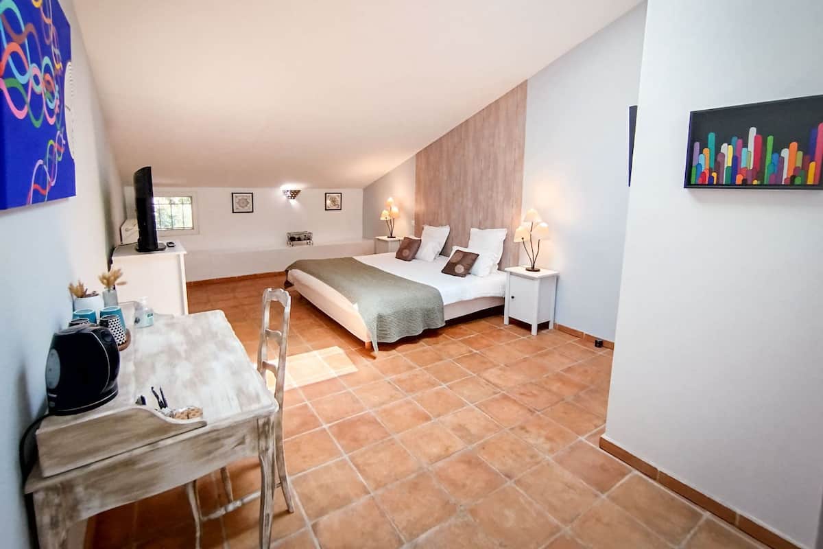Family Suite, Private Bathroom (Peralta)